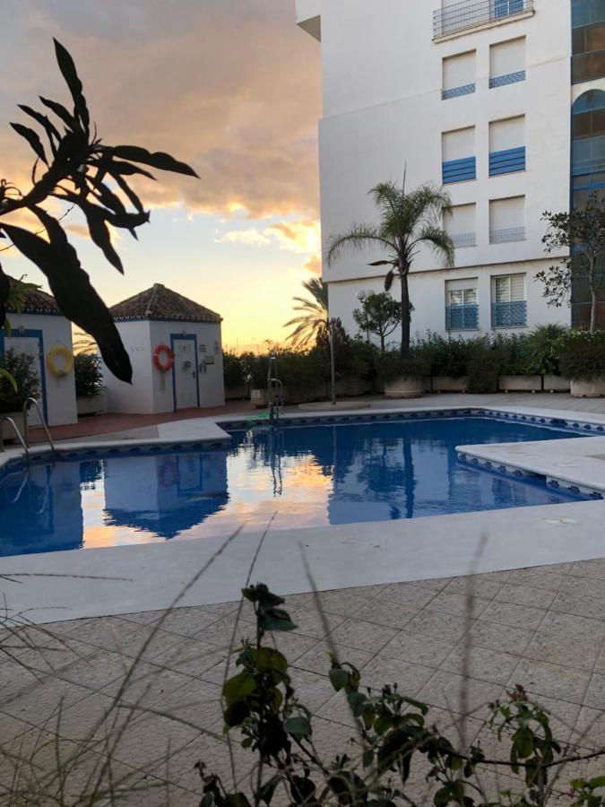 Marina Apartment Beach Estepona Esterno foto